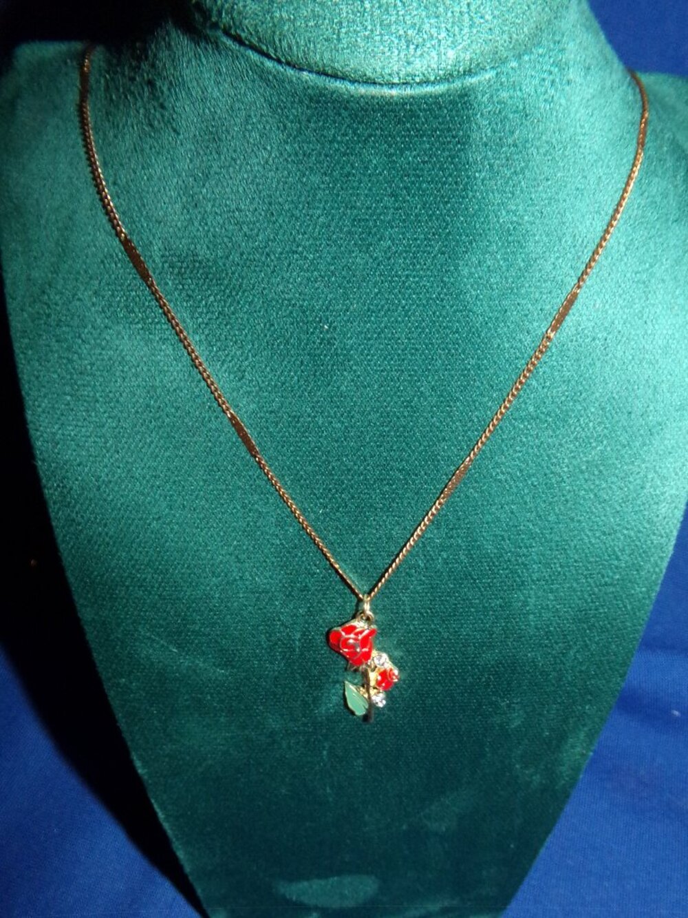Antiqued Metal Red "Enameled" Roses & 2 Clear Side Stones Pendant Necklace